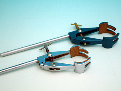FOUR FINGER EXTENSION CLAMP